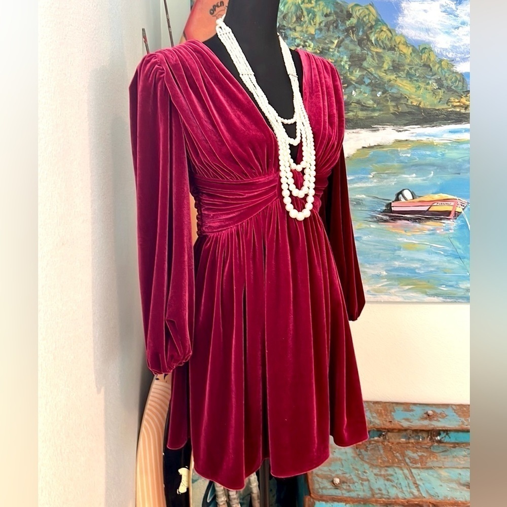 NWT,Gianni Bini,WOW!Mariah Burgundy Plunging V-Neck,Velvet Dress,Timeless Size 6